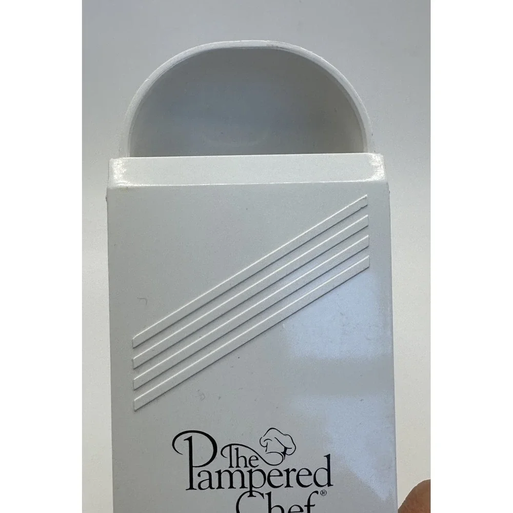 The Pampered Chef Adjustable Dry Measuring Cup25ML-125ML 1/8CUP-1/2CUP 2TBS-8TBS